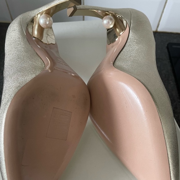 Beautiful pair of new never been used Nicholas Kirkwood heels - Picture 5 of 9